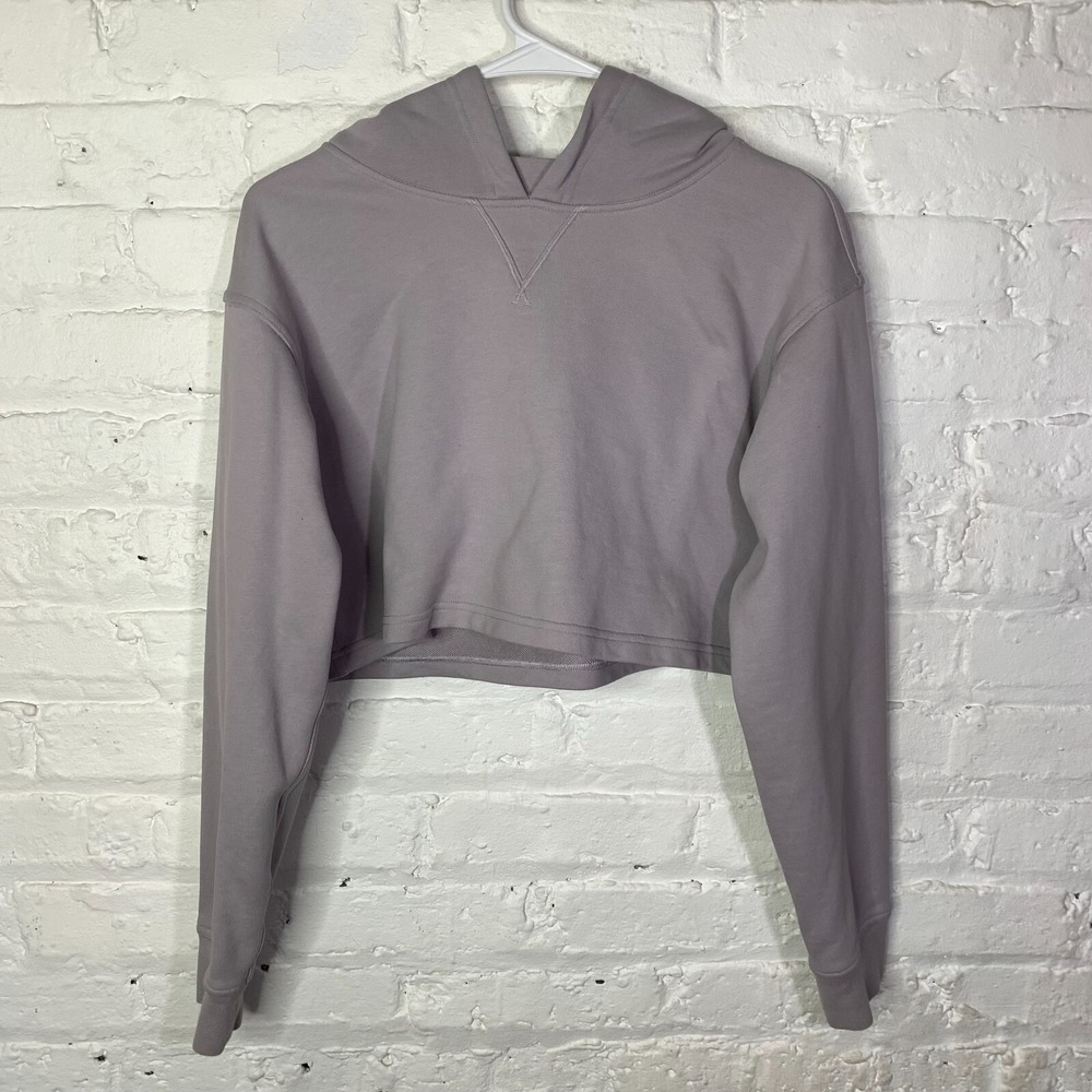 Lululemon All Yours Cropped Women's‎ Size 6 Light Lavender Cropped Hoodie